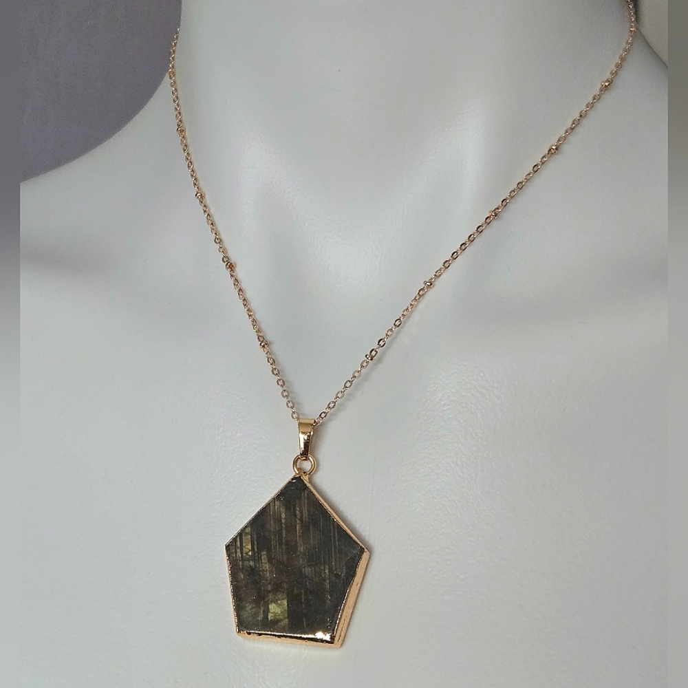 Pentagon Shaped Labradorite Pendant